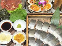 -围炉肉舍•炭烤活鳗•丹东海鲜烤肉(步行街店)