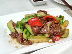 胜瓜炒牛肉-肥仔文澳门猪骨煲(南京西路店)