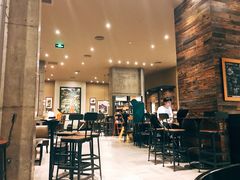 大堂-星巴克(深圳宝安泰华店)