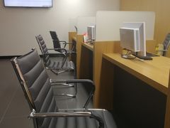-上海华裕比亚迪4S店
