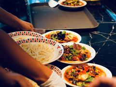 -歹歹的加个面过油肉拌面