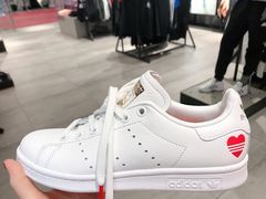 -adidas(滔搏新城吾悦广场店)