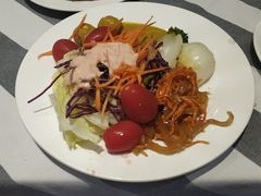 -茂名熹龙国际大酒店(人民广场高铁站店)