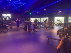 -W FITNESS 威尔仕健身·游泳(老西门新苑店)