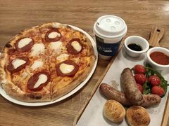 -城市大道红炉披萨烘焙坊