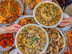 -东来菜馆•手抓海鲜家常菜•海鲜锅贴(鸽子窝店)