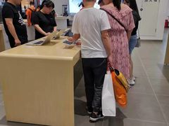 -华为授权体验店(中山公园来福士)