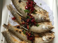 香煎刁子鱼-巴陵全鱼席(湖南老字号汴河街店 )