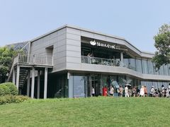 -猫的天空之城概念书店(北戴河蔚蓝海岸店)
