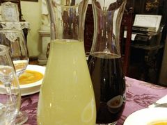 红酒和梨汁-露西亚咖啡西餐厅(哈尔滨俄侨纪念馆店)