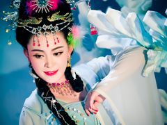 -九月鹰飞汉服摄影工作室