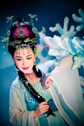 点击看大图 -九月鹰飞汉服摄影工作室