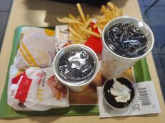 -麦当劳(军博店)