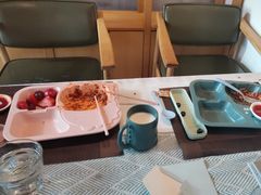 -缇纳甜妮·西餐·甜点(商字店)