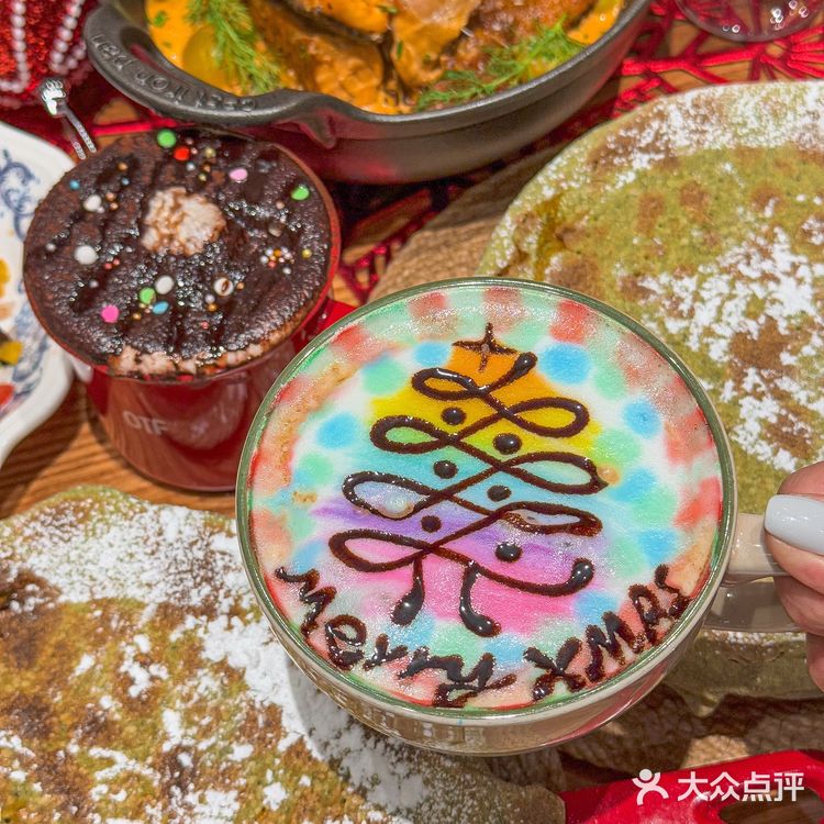 石家庄这里！！圣诞氛围已就位！！洋气死了……