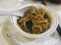 湿炒牛河中-潮泰牛肉火锅 · 创于1992年(车公庙店)