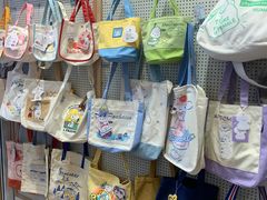 -猫的天空之城概念书店(印象城购物中心店)