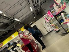 -唯品会(北京国瑞城店)