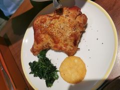 黑胡椒风味烤鸡腿-萨莉亚意式餐厅(杭州滨江天街店)