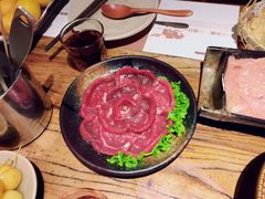 -老牌坊云南鱼豆花火锅(爱建店)