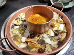 -菌自由丨野生菌火锅特色庭院餐厅(丽江古城店)