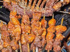 -呼吉牧蒙古烤肉·烧烤·小龙虾