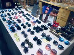 -肆兮眼镜·蔡司·徕卡战略合作店(大坪店)