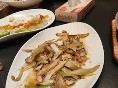 -五谷丰登农家院·地道胶东菜·海鲜烧烤(威海店)