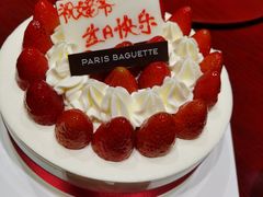 草莓盛宴-巴黎贝甜(熙悦汇店)