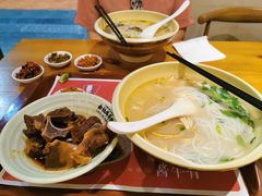 -熊大师牛羊粉(红谷凯旋店)