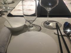 餐具摆设-皇朝会.经典传统粤菜(外滩店)