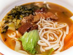 老坛酸菜牛肉面-九毛九西北菜(大东海店)