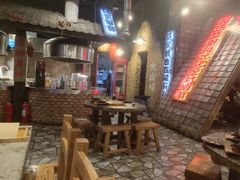 -破瓦寒窑·地摊烤羊排