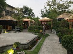 -二荆条·蜀鲜汇城市森林火锅