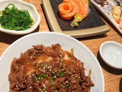 三文鱼刺身-初居食屋日式料理(万象城购物中心店)