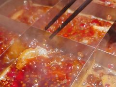 -小天鹅火锅·一线江景洪鼎旗舰店(洪崖洞店)