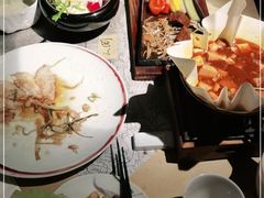 -穹六人间 people 6(岳阳路店)