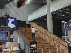 -虹桥艺术中心