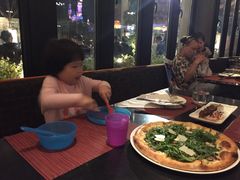 卡座-WOLFGANG PUCK KITCHEN & BAR(迪士尼小镇店)