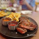 成都探店|这家西餐厅，一步一景，落日斜阳的环境也太美了吧[爱心]