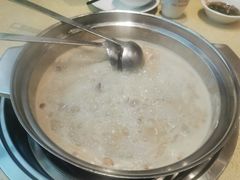 -煲大王猪肚鸡·椰子鸡火锅(红谷滩万达店)