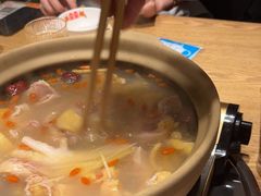 -邹开喜·炭炉鸡煲·海鲜火锅(虹口足球场店)