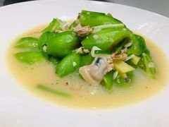 原汤蛤蜊煮广东胜瓜-皇朝会.经典传统粤菜(外滩店)