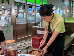 -洪氏嗨捞·广东猪肚鸡·椰子鸡火锅(西咸万象城店)
