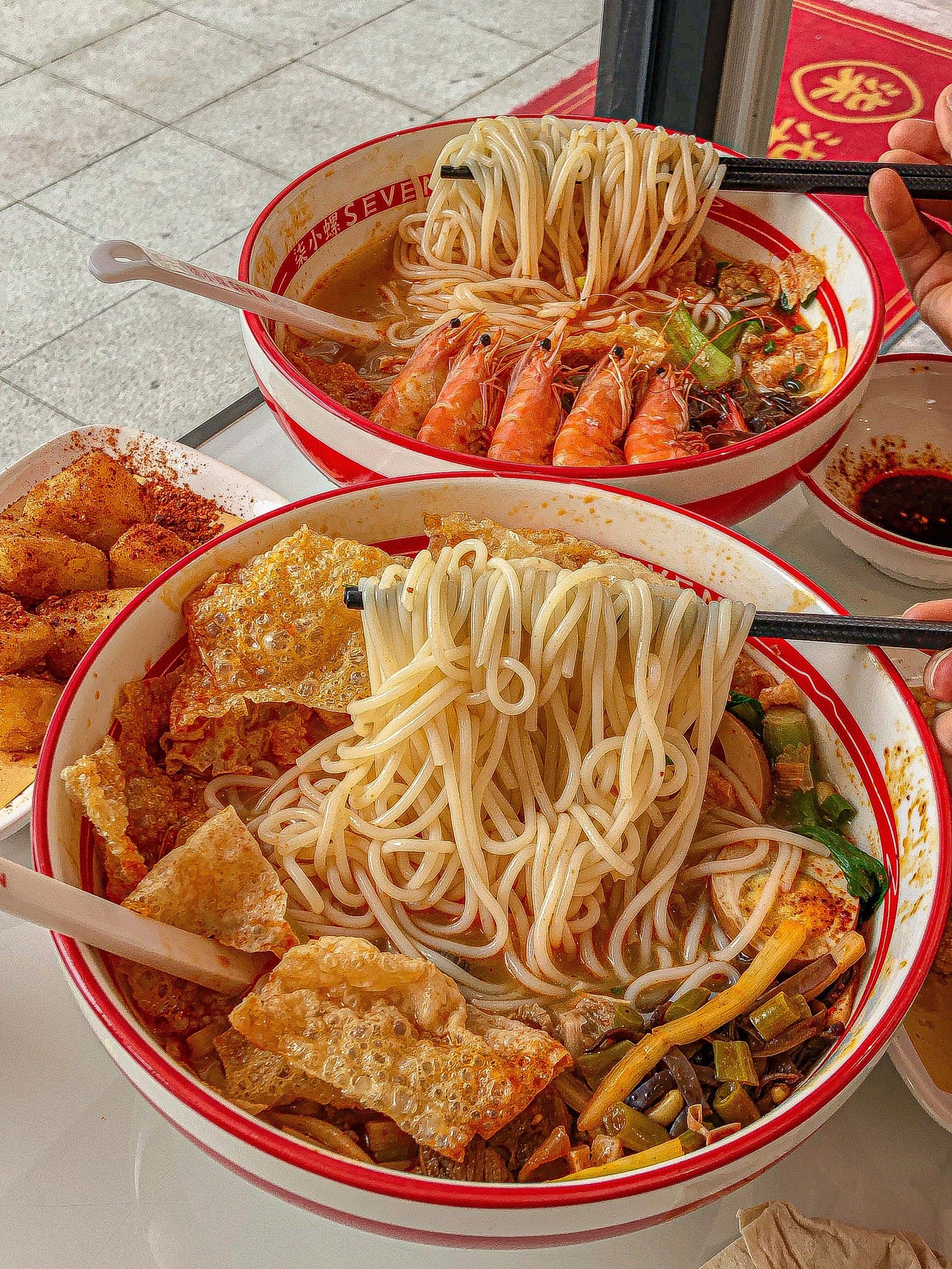 就爱这口柠檬鲜虾螺蛳粉!酸爽好吃