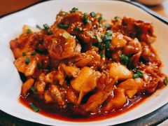 辣得跳-莲餐厅·湖北菜·藕汤是头牌(愚园路店)