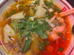 -顺溜·手工刀削面·黑金店(铜锣湾店)