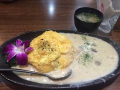 奶油蘑菇鸡肉饭-犀牛家猪排