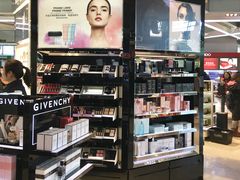 -日上免税店(三径路t3店)