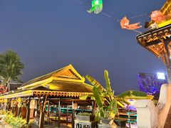 -拾光音乐餐酒吧(告庄星光夜市店)